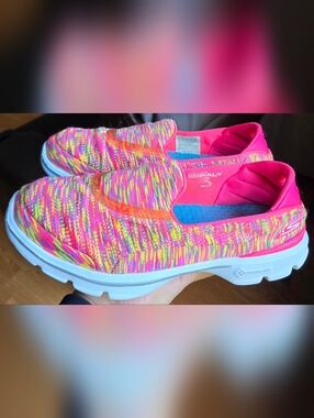 Sz 6.5 Women's SKECHERS GO WALK 3 CRAZED Slip-on Shoes